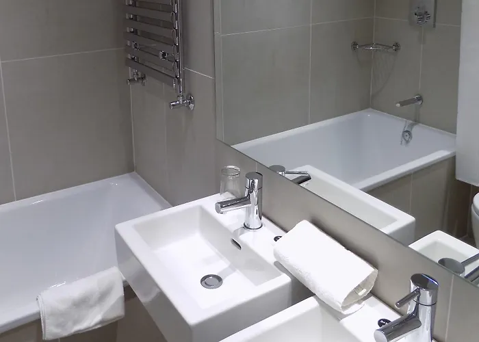 Bed & Breakfast Flynns Of 3*